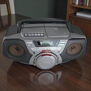 Vintage Sony CFD-G30 CD Radio Cassette-Corder — Power Drive Woofer